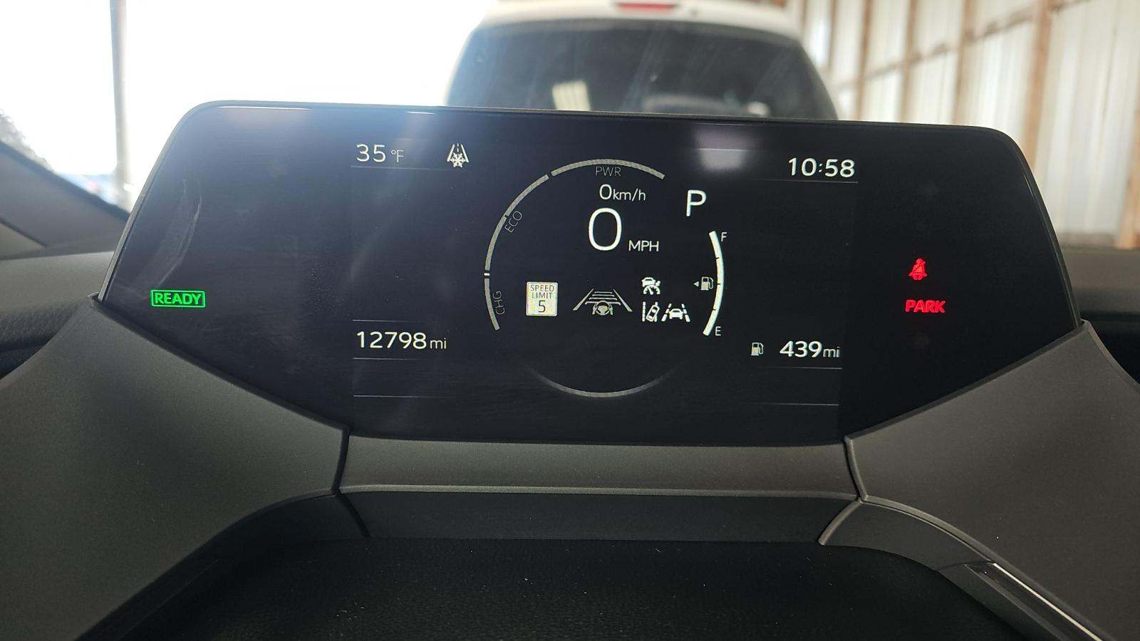 2025 Toyota Prius LE FWD