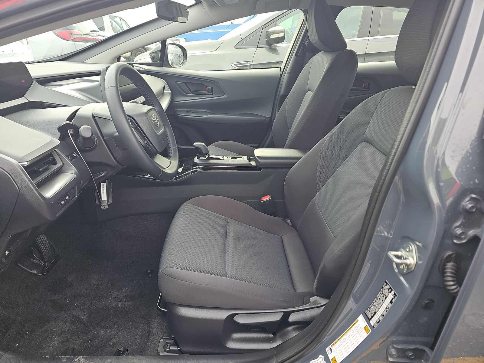 2025 Toyota Prius LE FWD