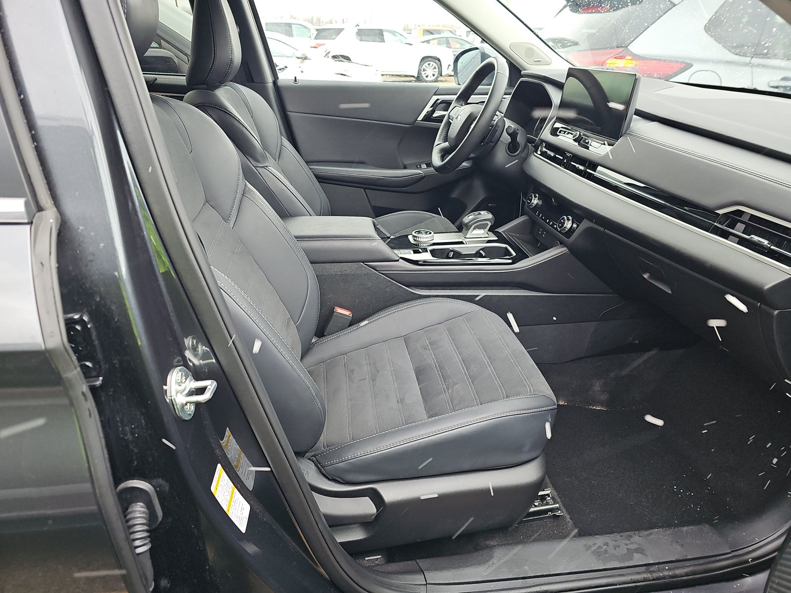 2025 Mitsubishi Outlander SE AWD