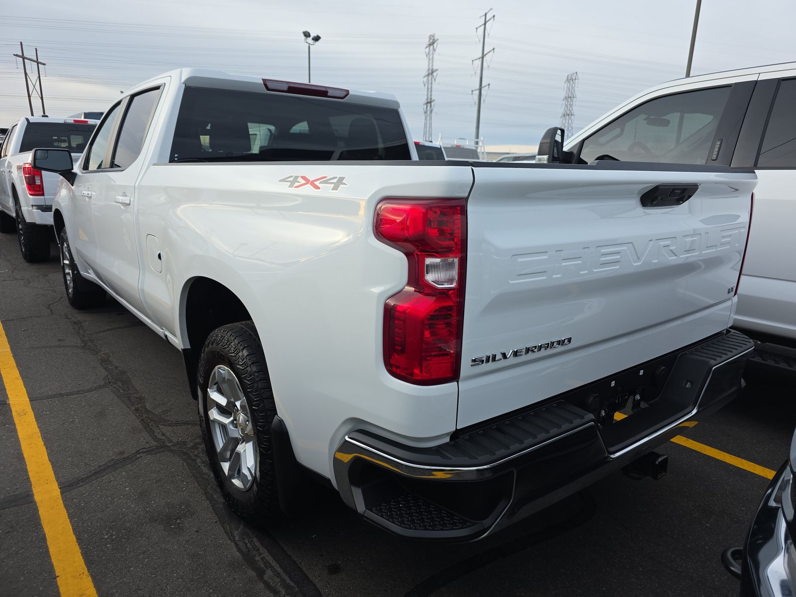 2023 Chevrolet Silverado 1500 LT AWD