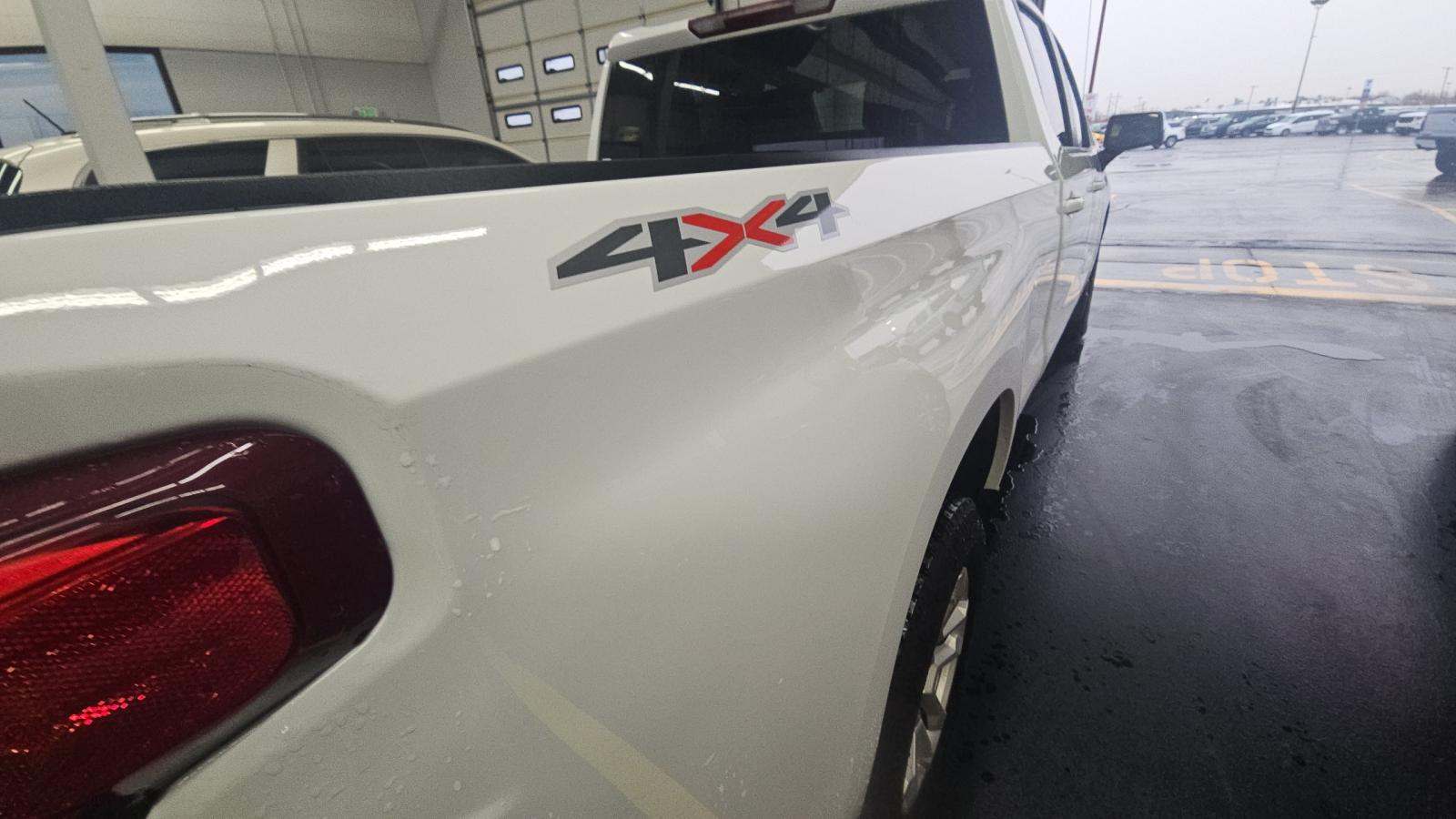 2023 Chevrolet Silverado 1500 LT AWD