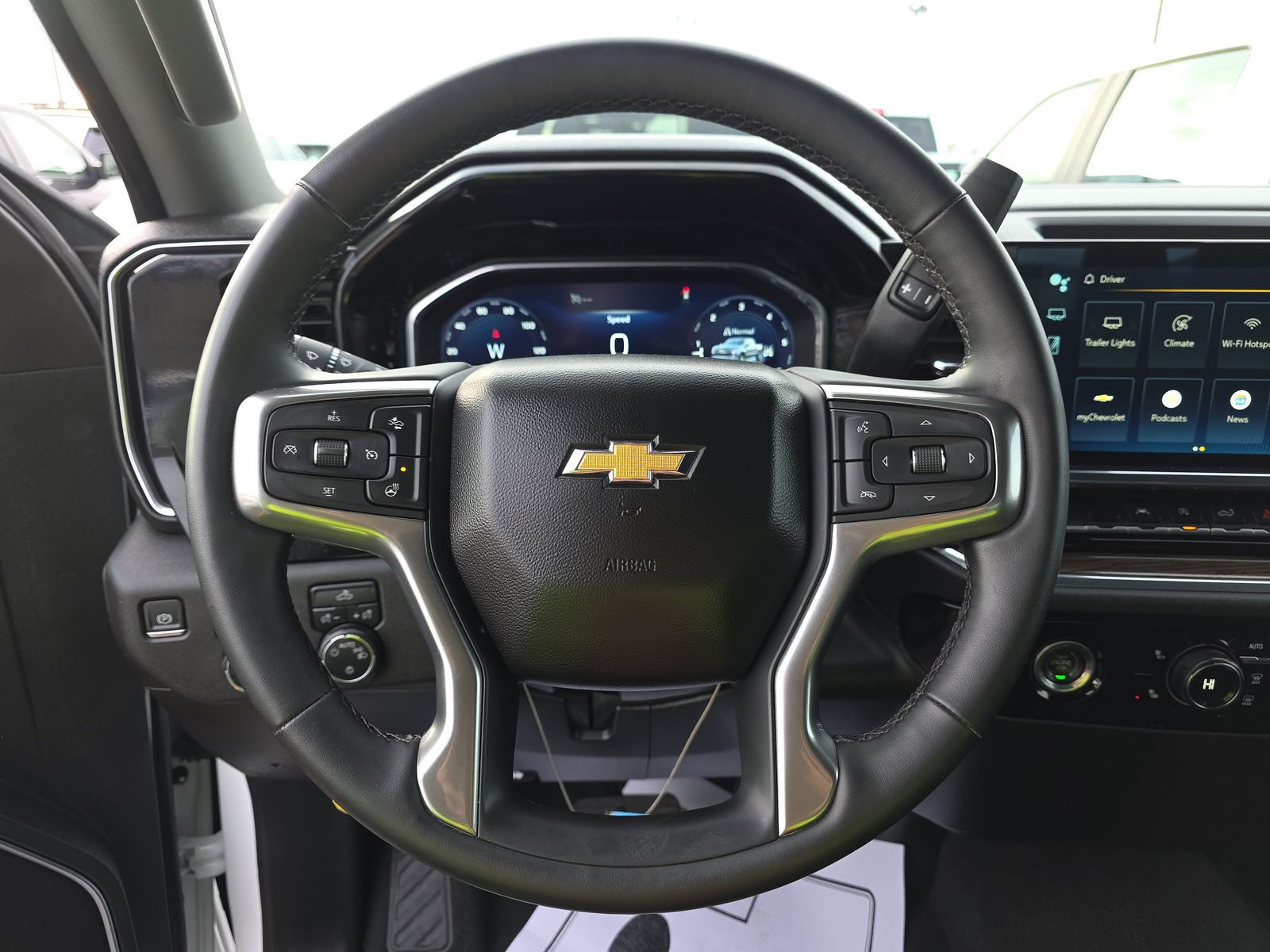 2023 Chevrolet Silverado 1500 LT AWD