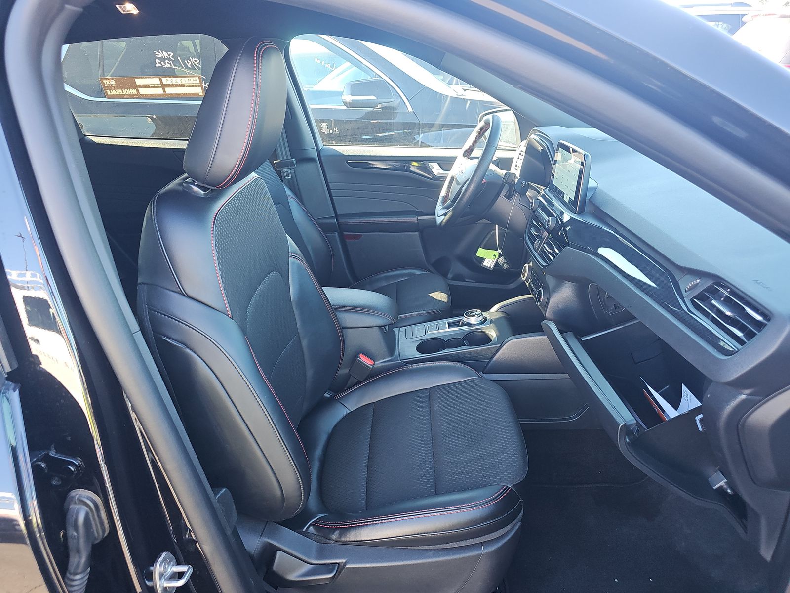 2025 Ford Escape ST-Line AWD