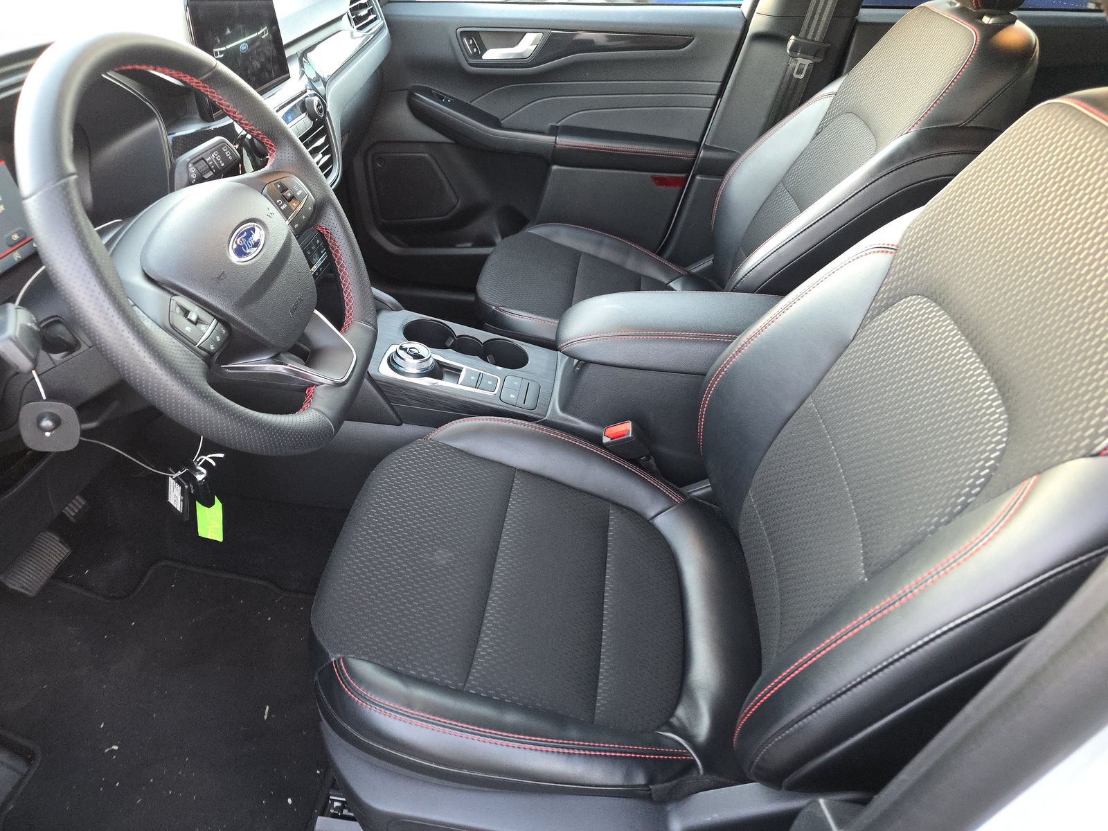 2025 Ford Escape ST-Line FWD