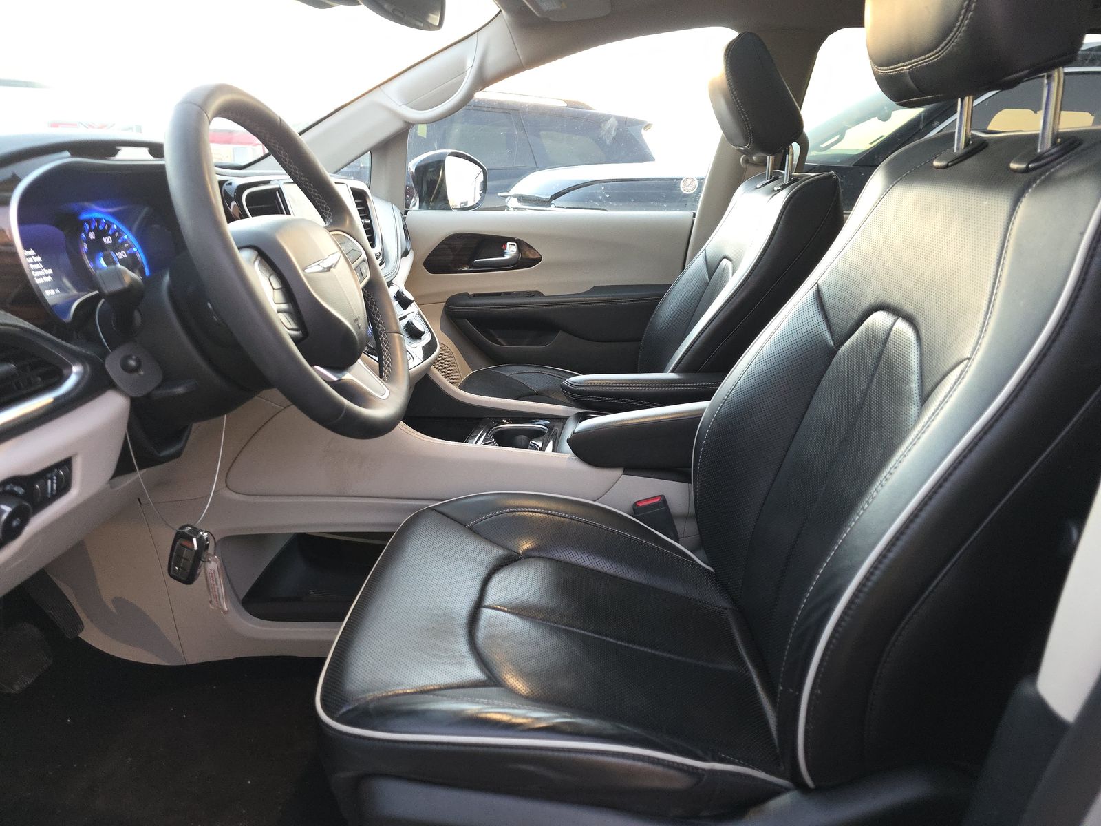 2024 Chrysler Pacifica Limited FWD