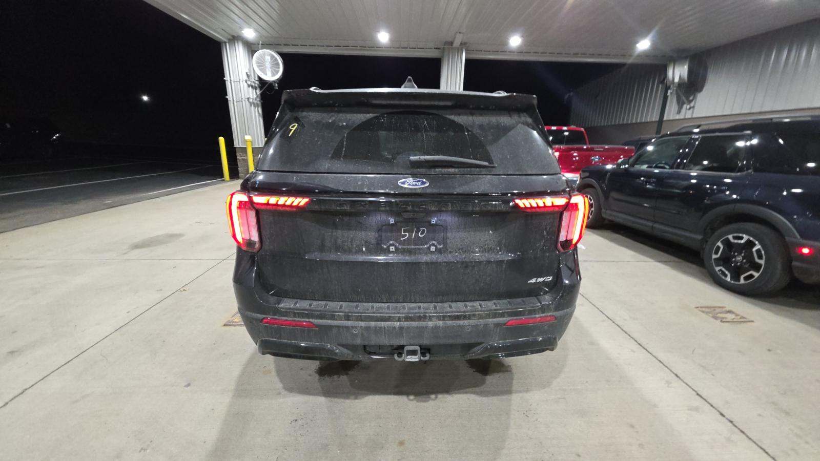 2025 Ford Explorer ST-Line AWD