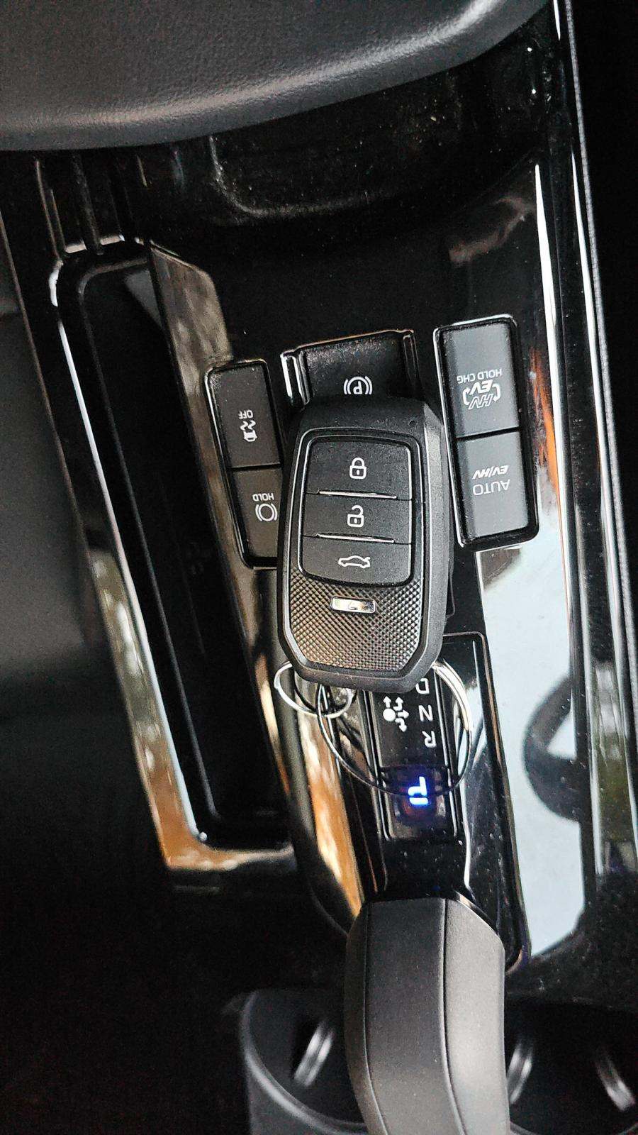 2024 Toyota Prius Prime XSE Premium FWD