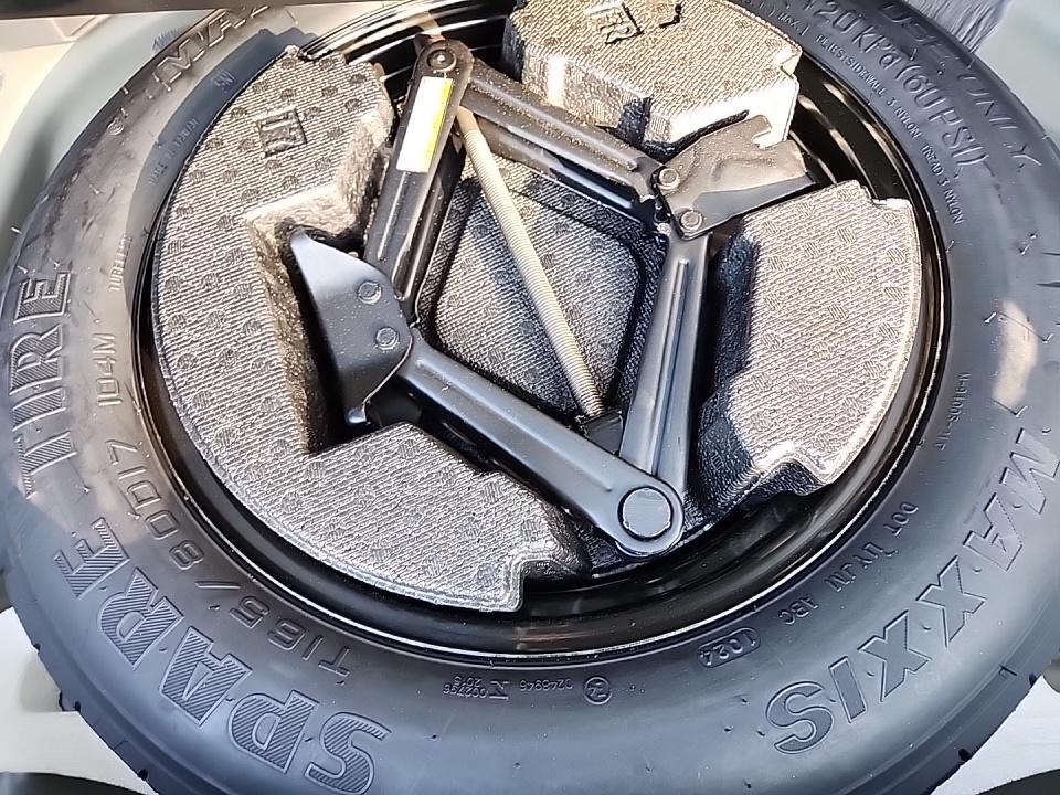 2024 Toyota RAV4 XLE FWD