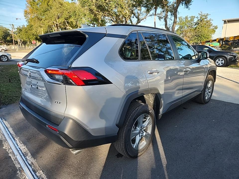 2024 Toyota RAV4 XLE FWD