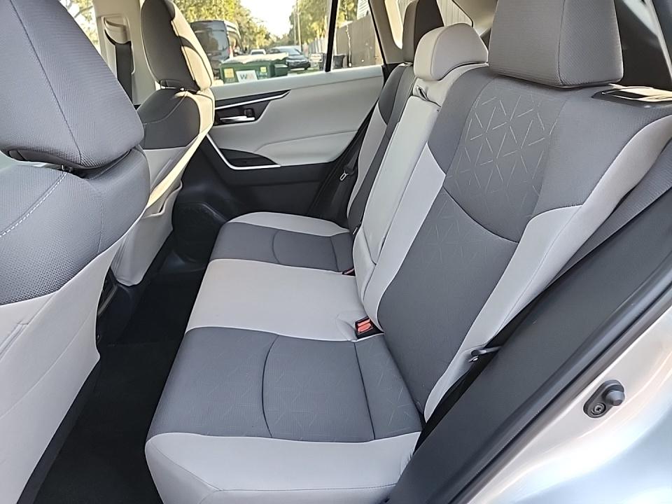 2024 Toyota RAV4 XLE FWD