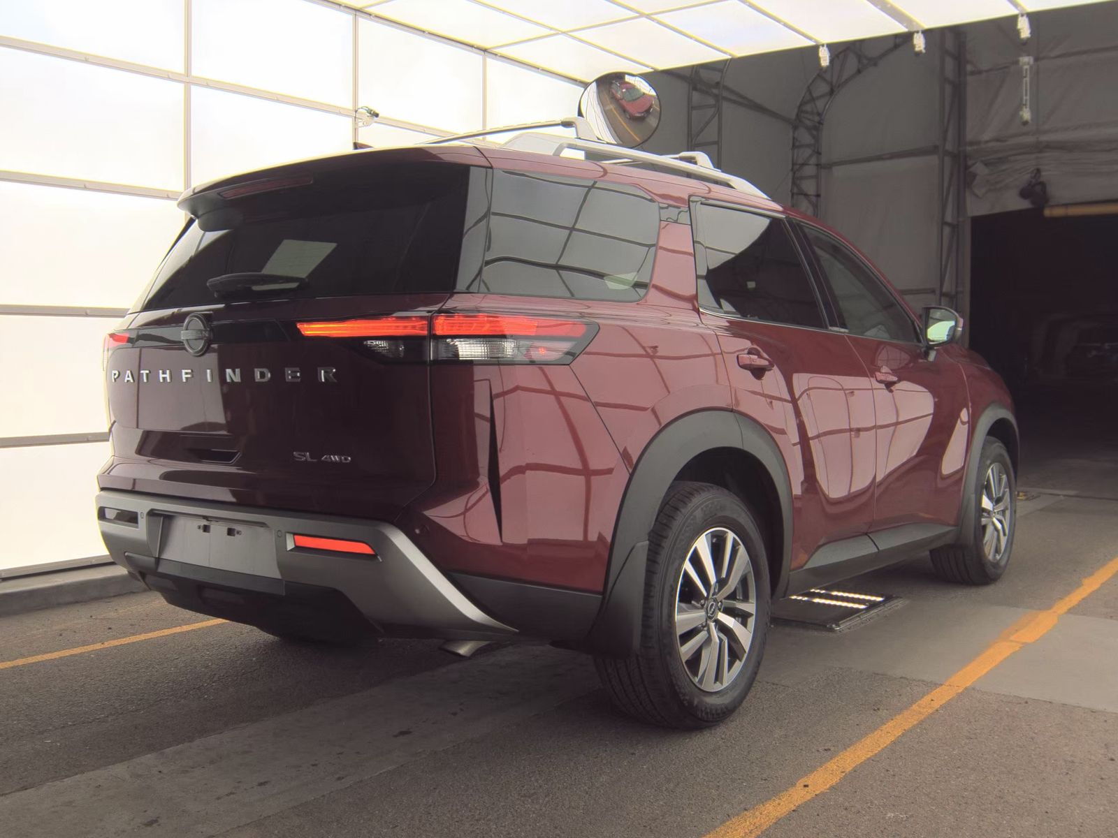 2025 Nissan Pathfinder SL AWD