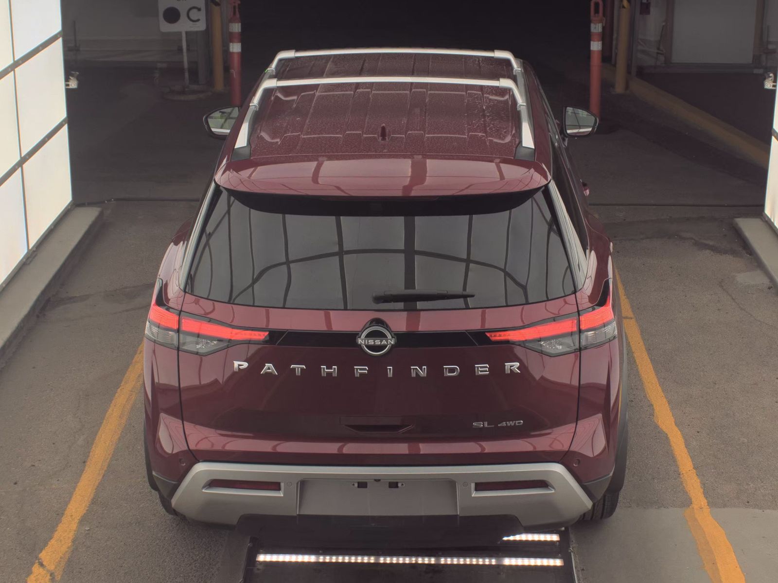 2025 Nissan Pathfinder SL AWD