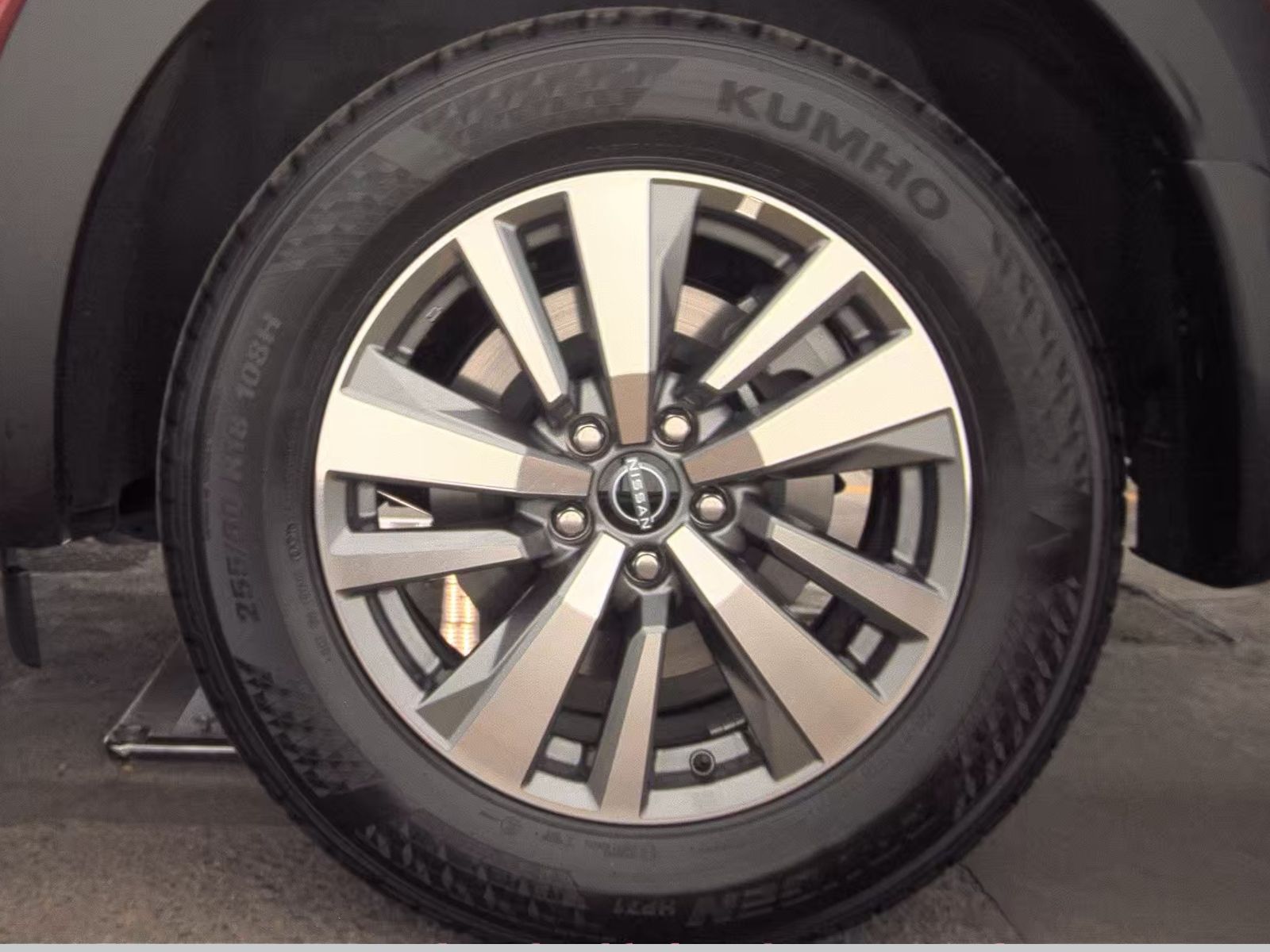 2025 Nissan Pathfinder SL AWD