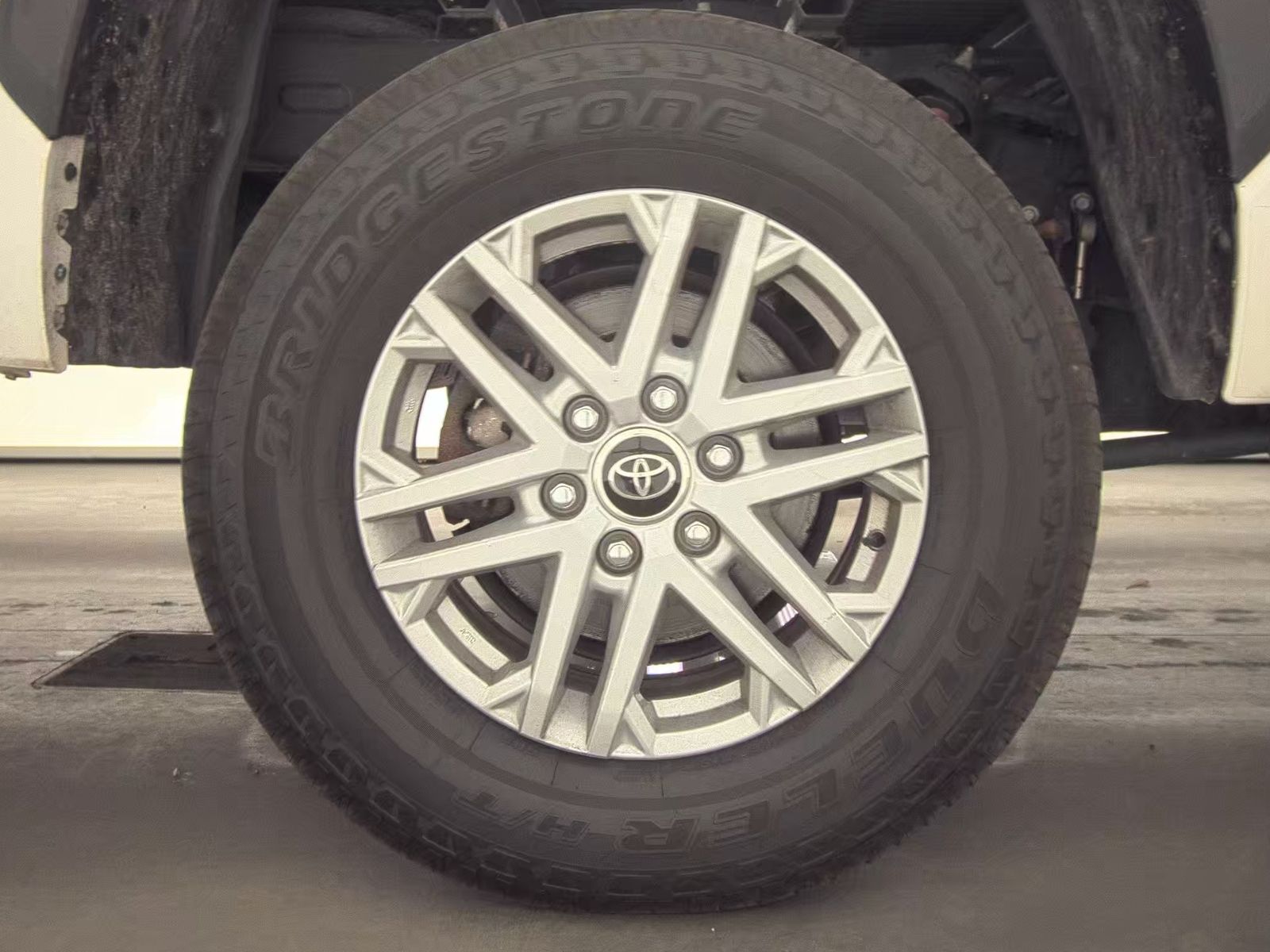 2024 Toyota Tundra SR5 AWD