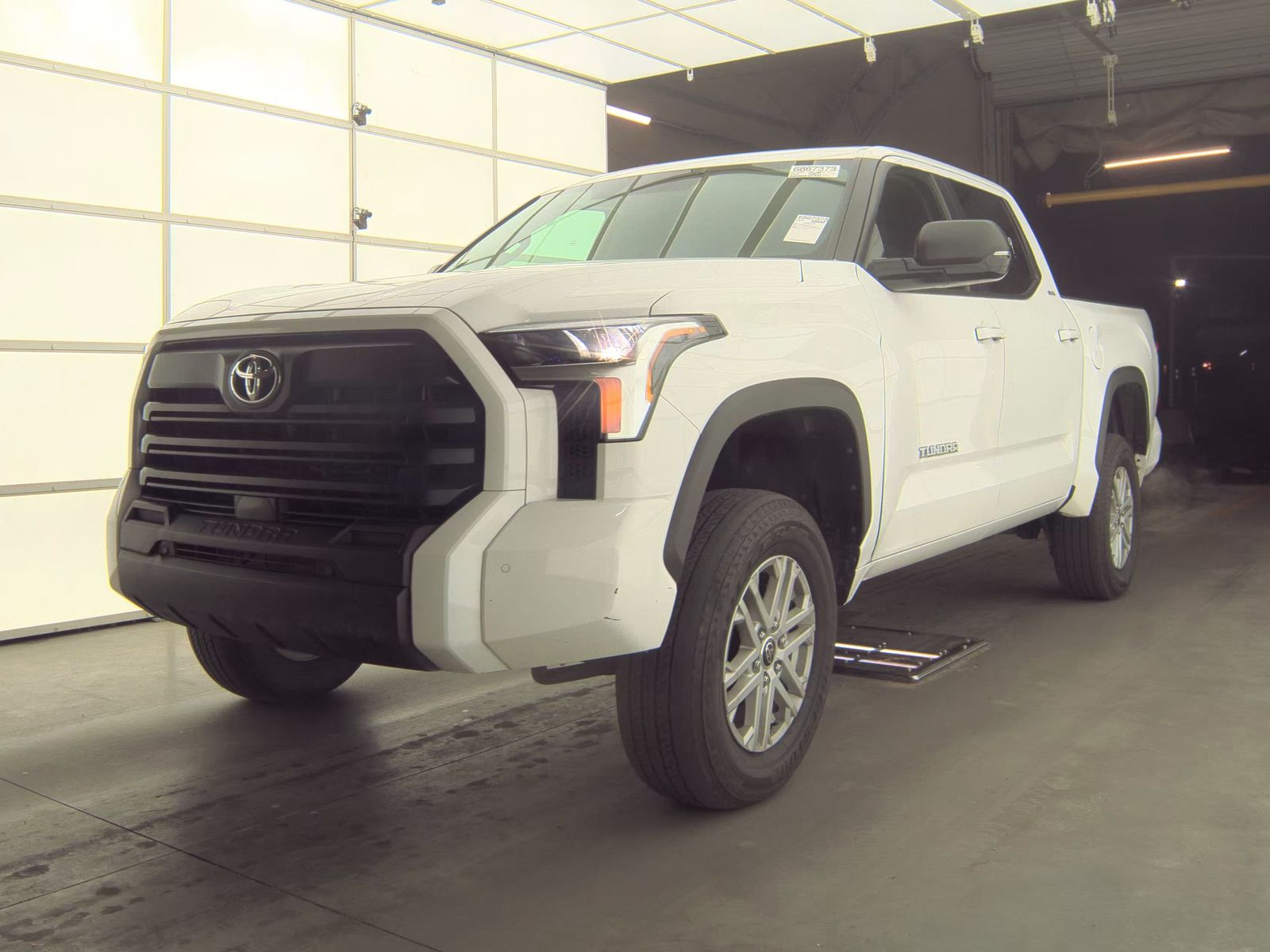 2024 Toyota Tundra SR5 AWD