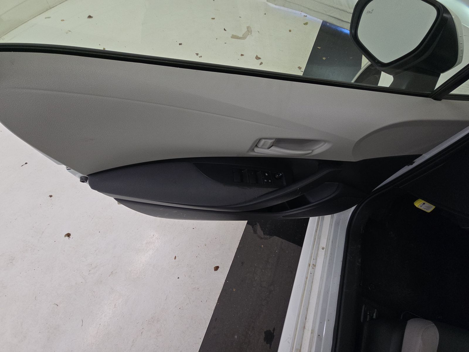 2025 Toyota Corolla Hybrid LE FWD