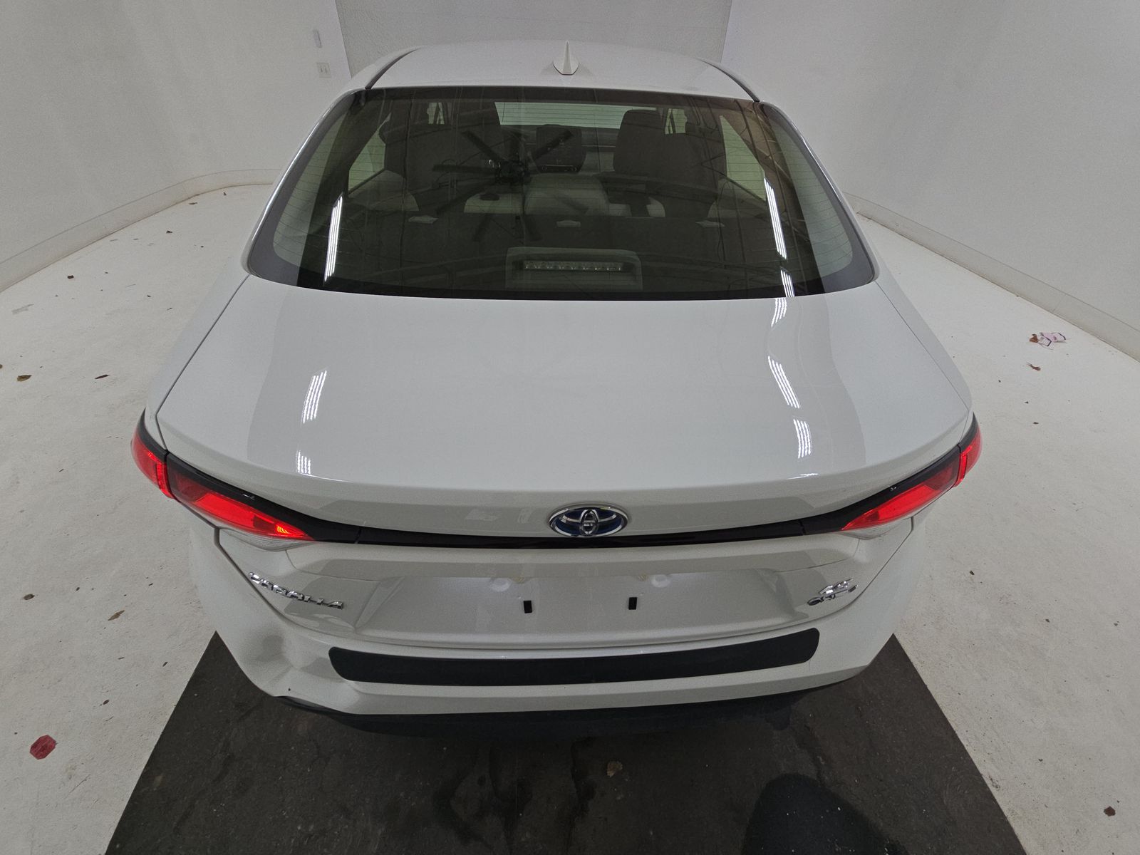 2025 Toyota Corolla Hybrid LE FWD