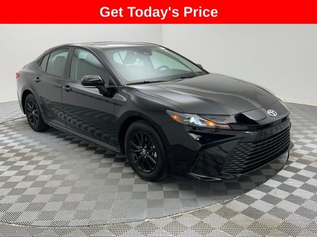 2025 Toyota Camry LE FWD