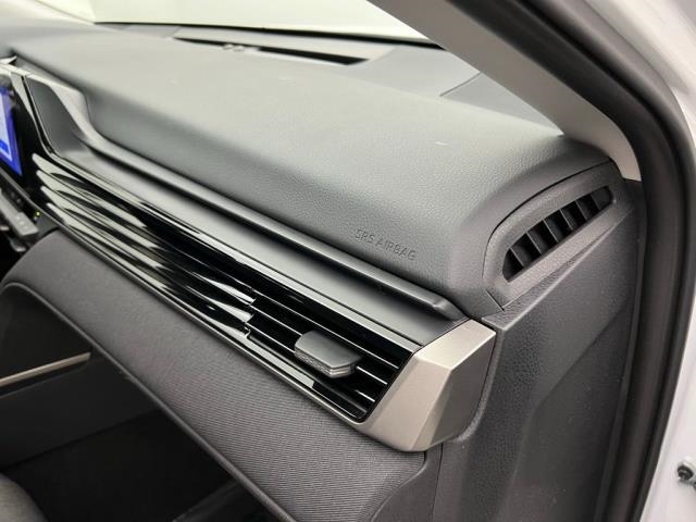 2025 Toyota Camry LE FWD