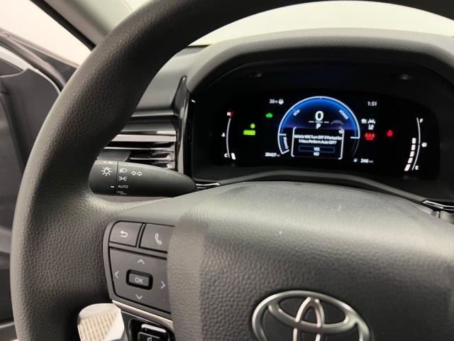 2025 Toyota Camry LE FWD