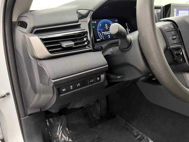 2025 Toyota Camry LE FWD