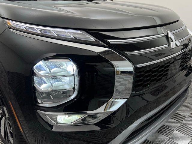 2025 Mitsubishi Outlander SE AWD