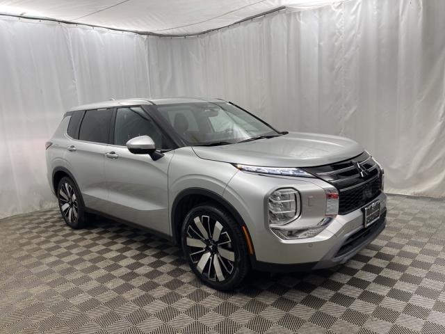 2025 Mitsubishi Outlander SE AWD