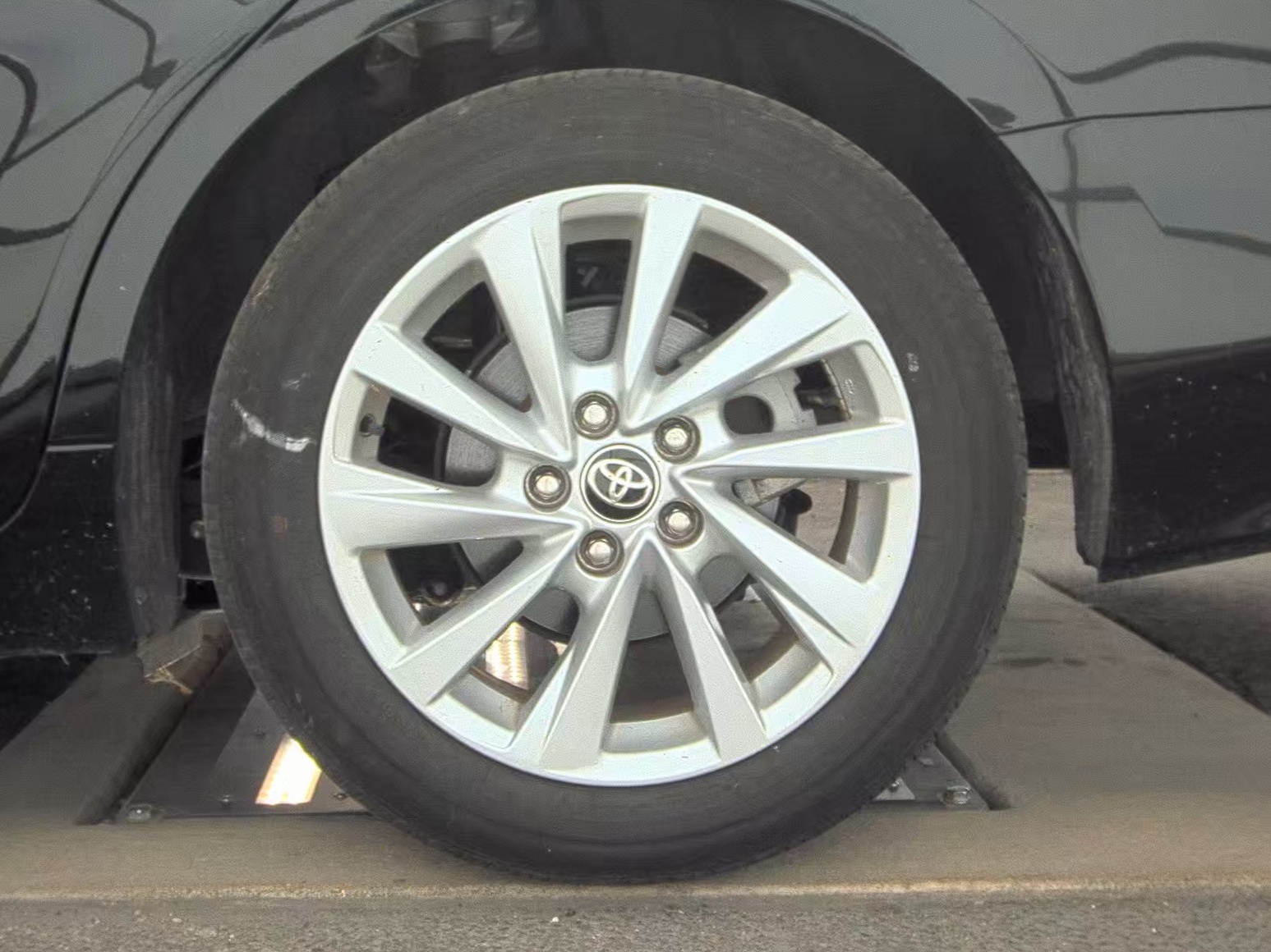 2024 Toyota Camry LE FWD