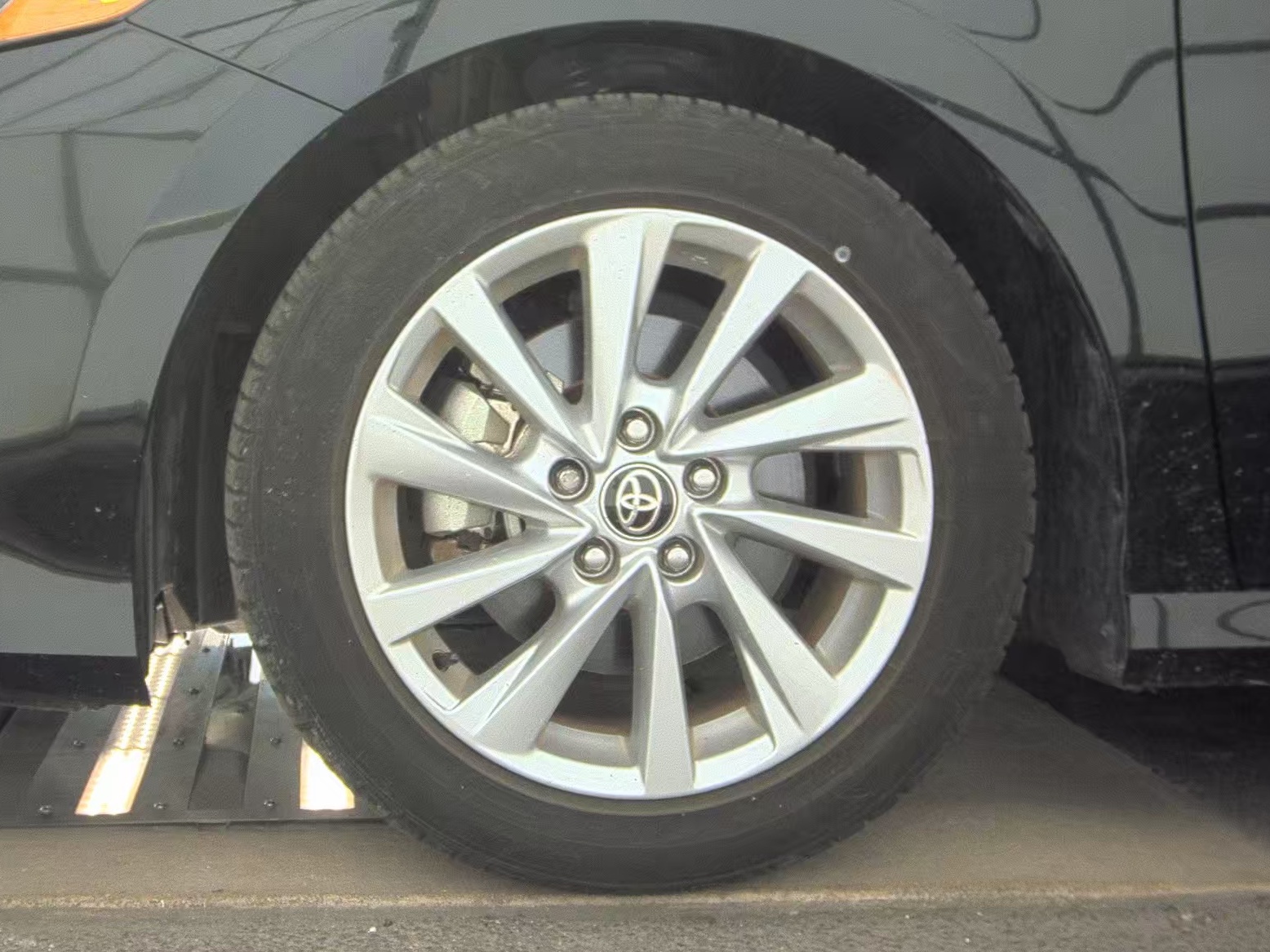 2024 Toyota Camry LE FWD