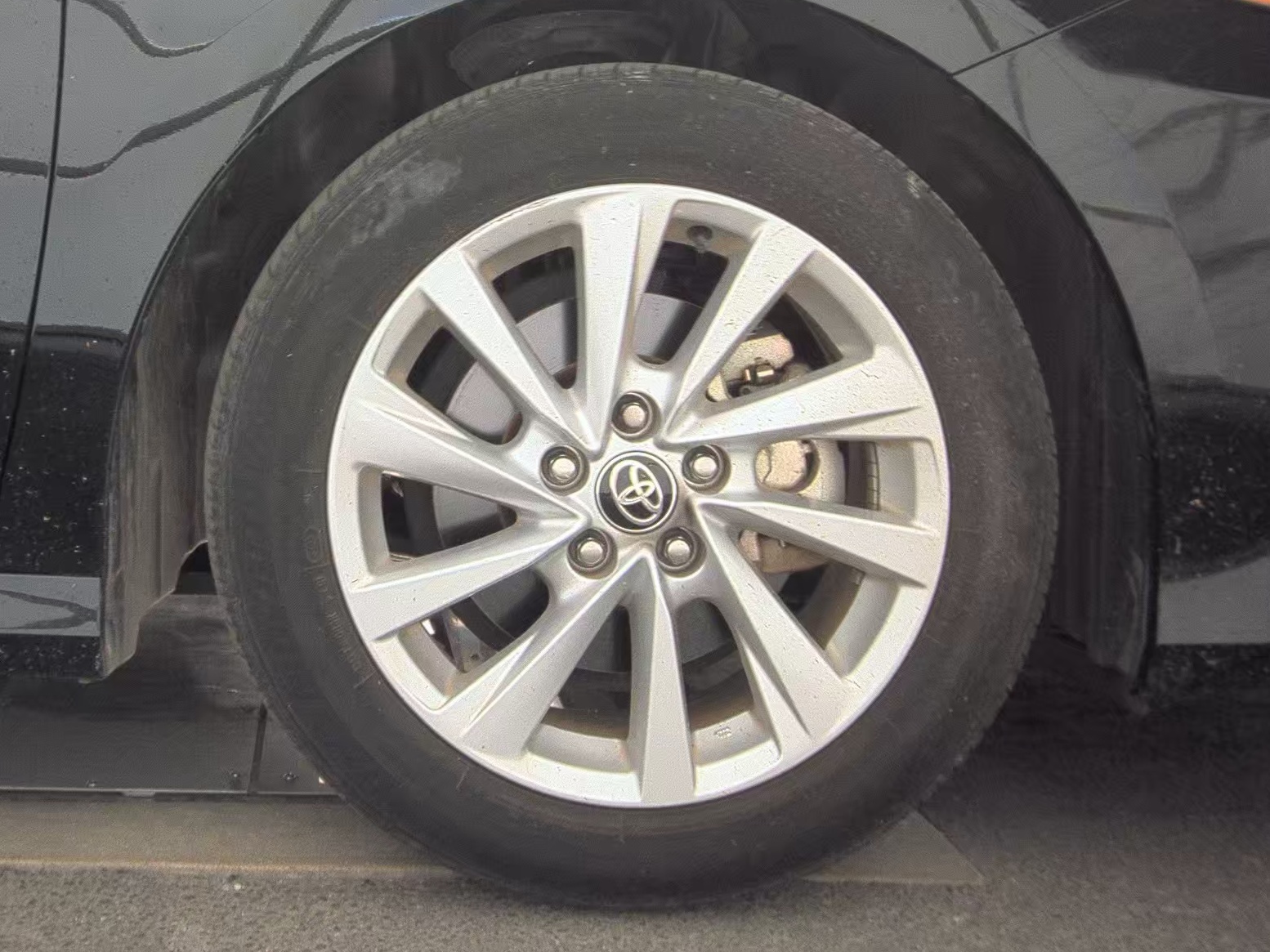 2024 Toyota Camry LE FWD