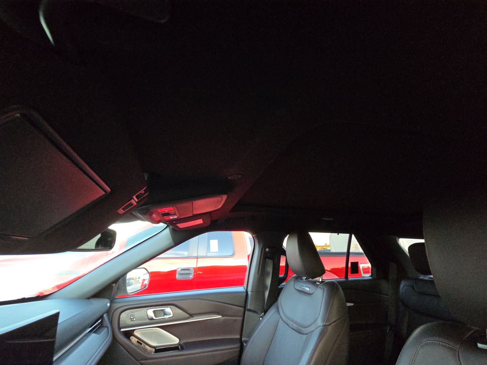 2025 Ford Explorer Platinum AWD