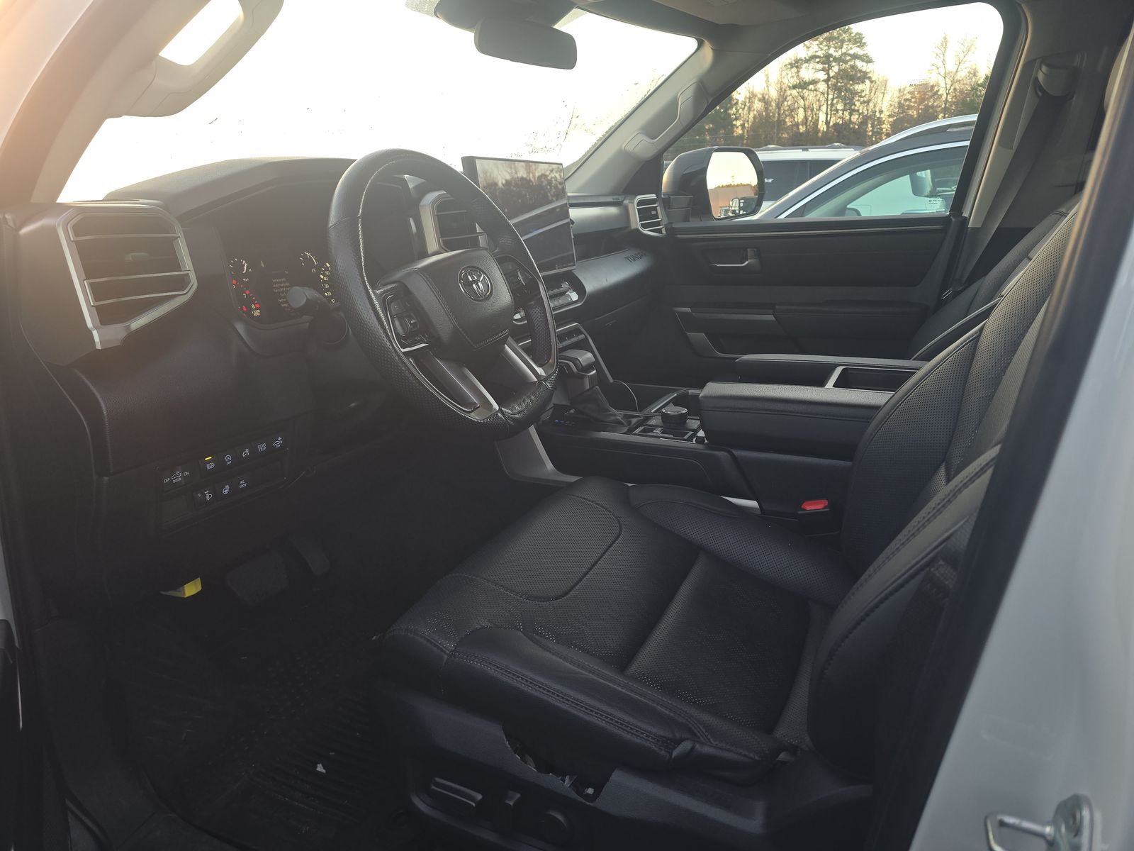 2024 Toyota Tundra SR5 AWD