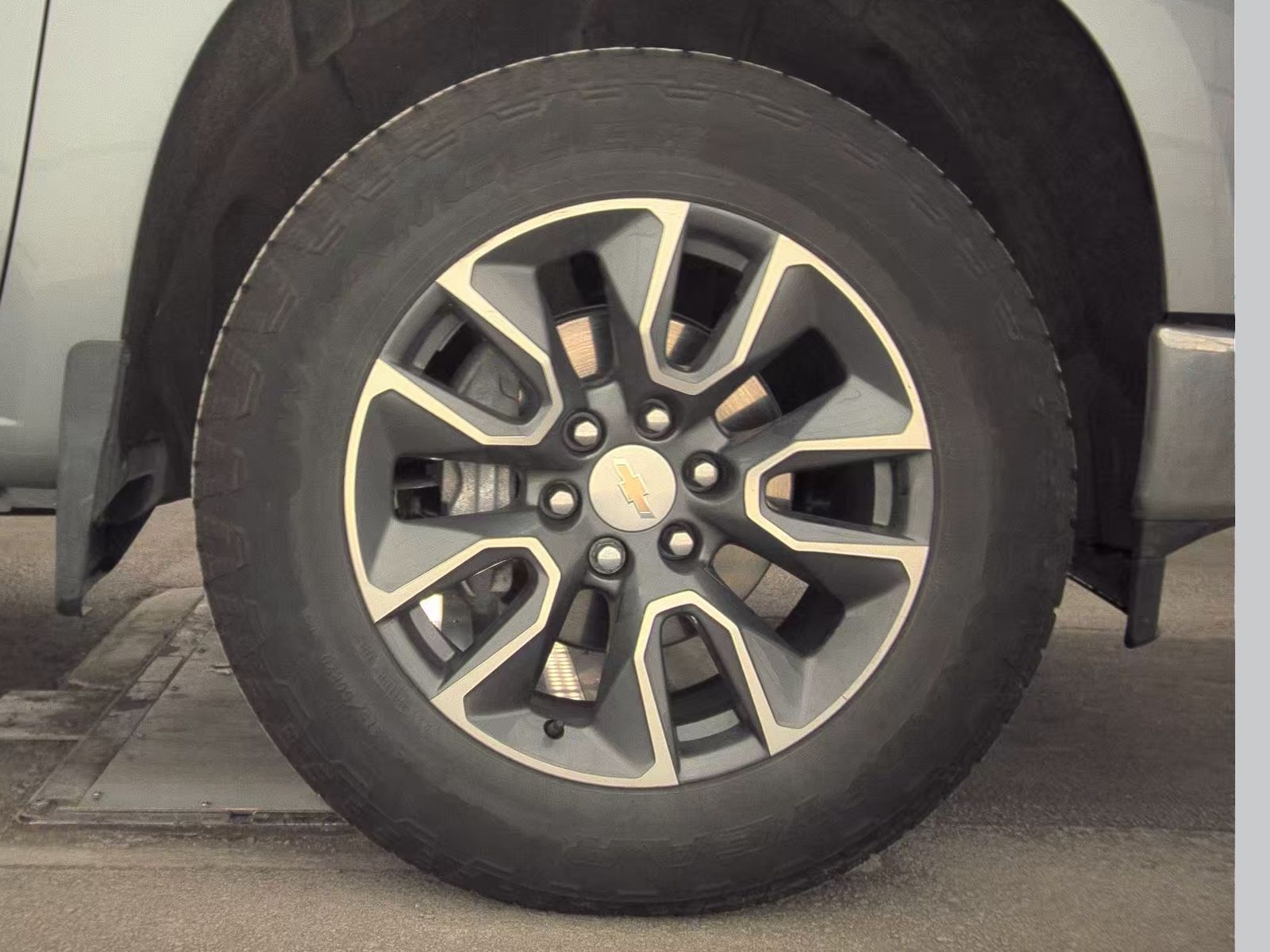 2024 Chevrolet Silverado 1500 LT AWD