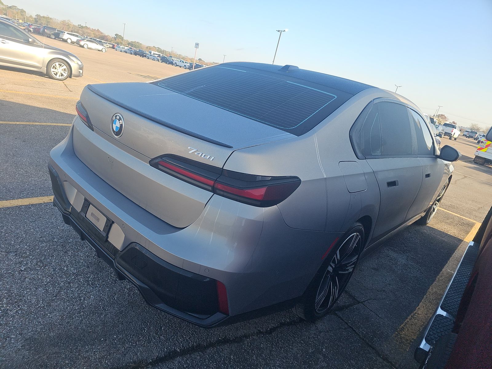 2024 BMW 7 Series 740i RWD