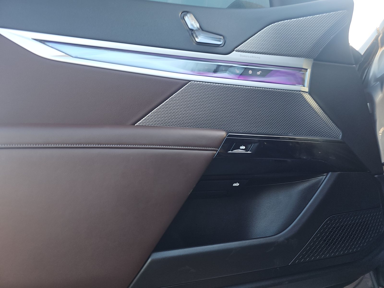 2024 BMW 7 Series 740i RWD