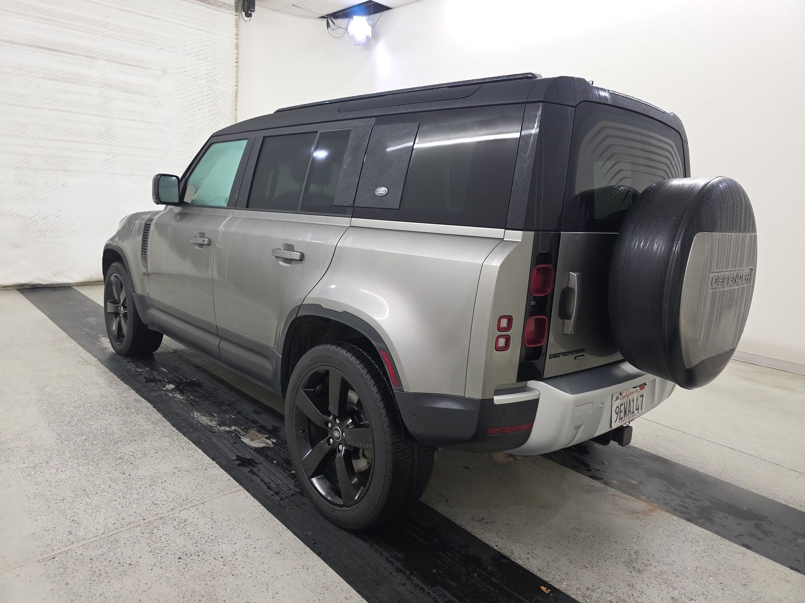 2023 Land Rover Defender 110 SE AWD