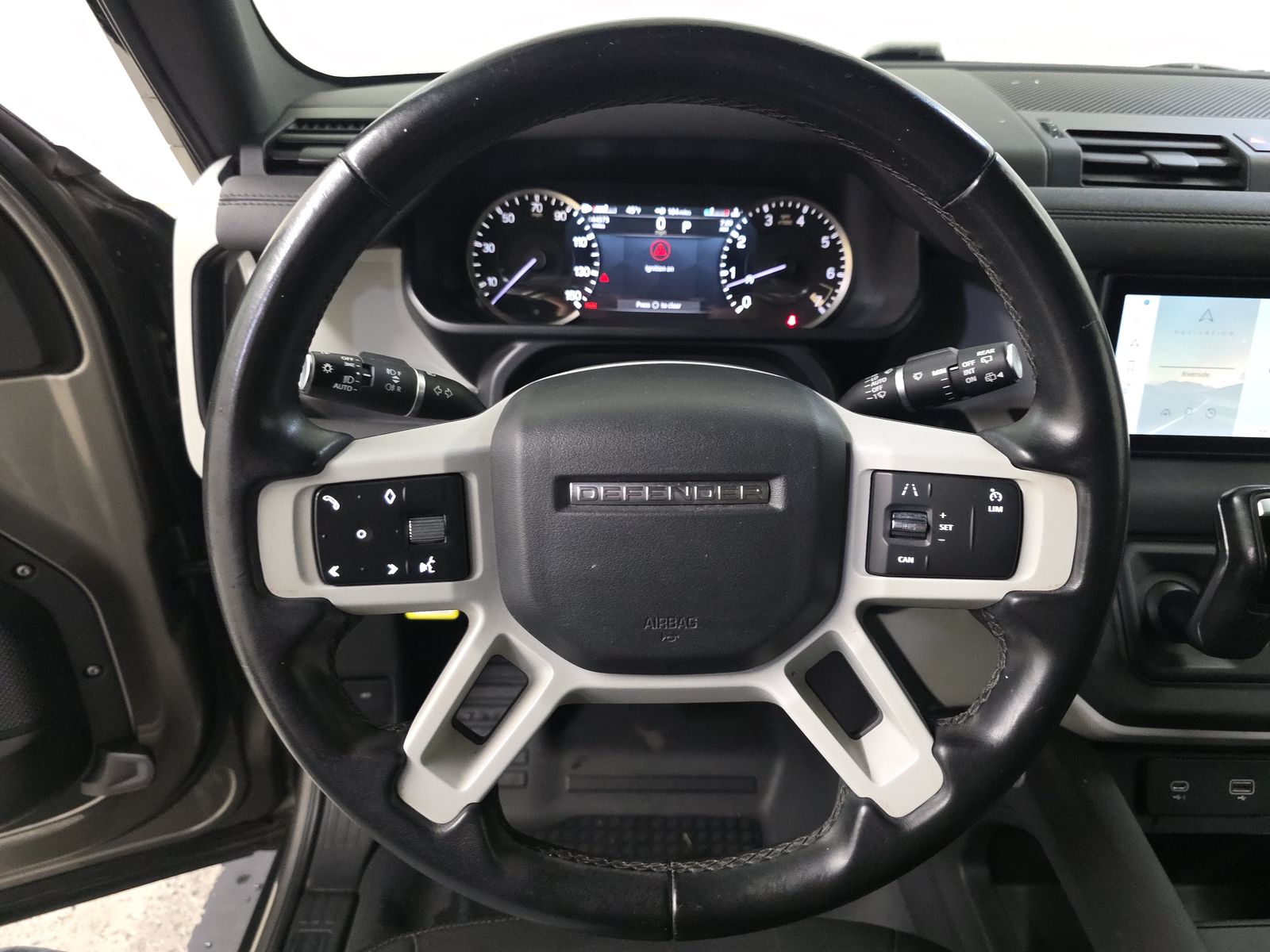 2023 Land Rover Defender 110 SE AWD