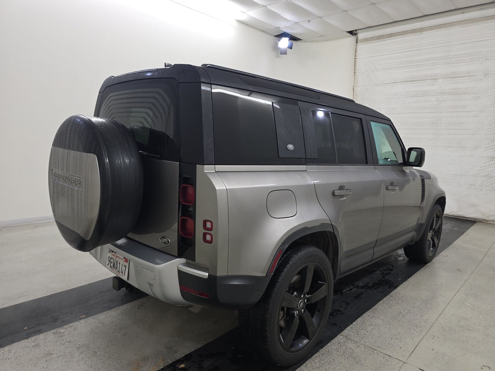 2023 Land Rover Defender 110 SE AWD