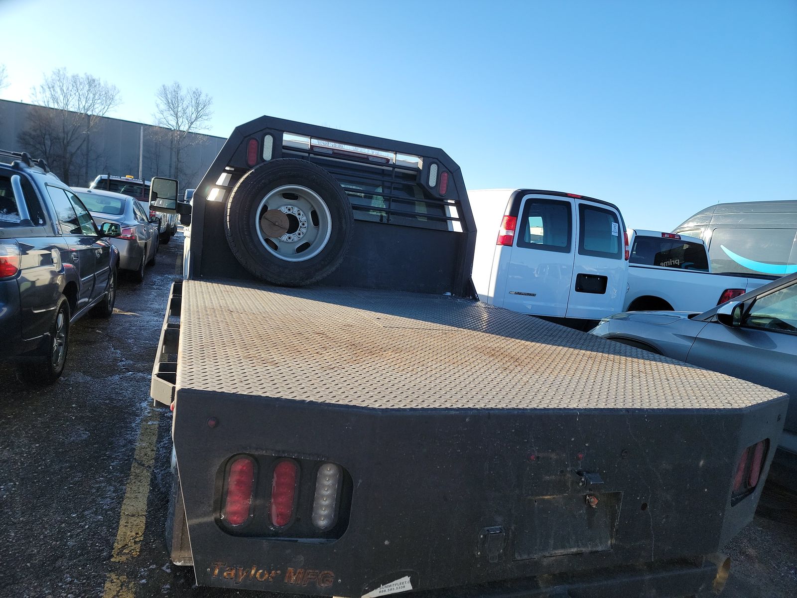2024 CHEVY SILVERADO 2500 LT DIESEL WHITE FLATBED SINGLE - Image 5