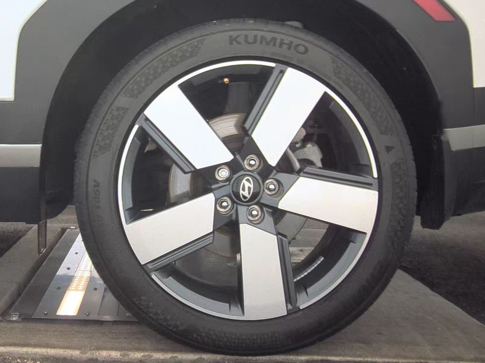 2024 Hyundai Santa Fe Limited FWD