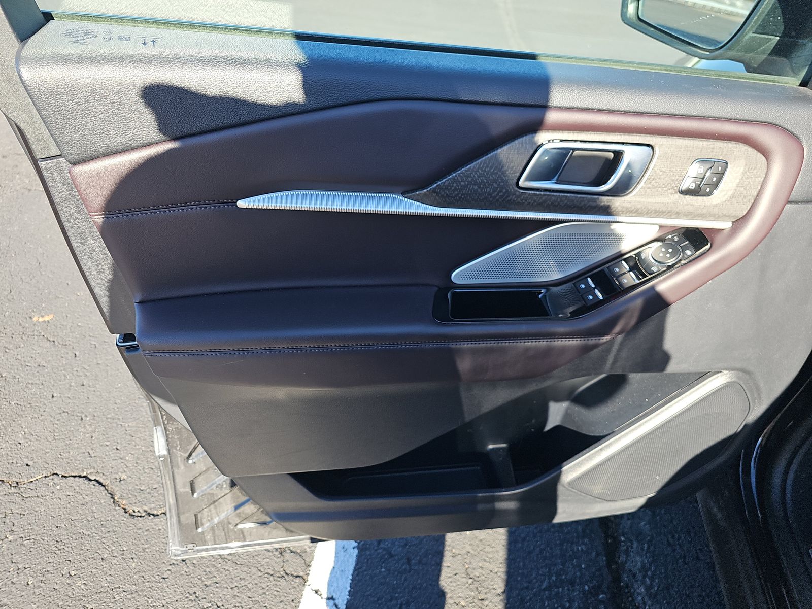 2025 Ford Explorer Platinum RWD