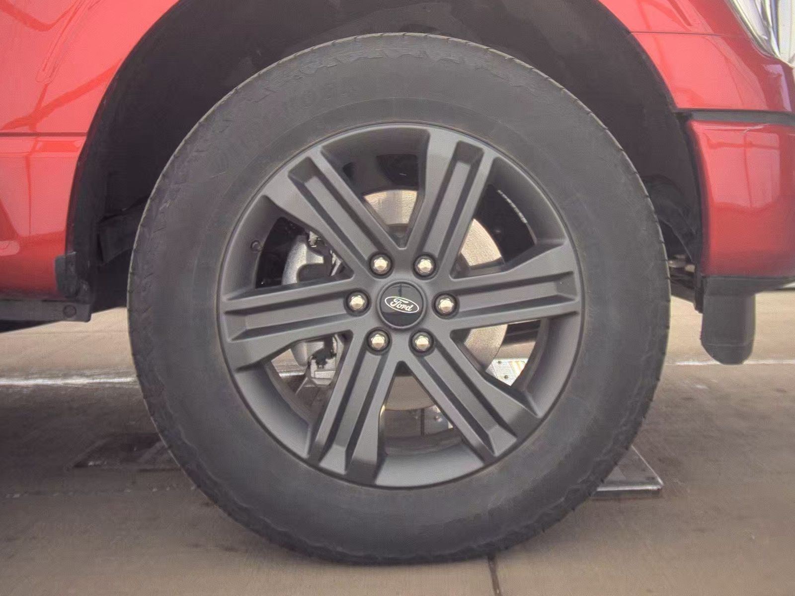 2023 Ford F-150 Lariat AWD