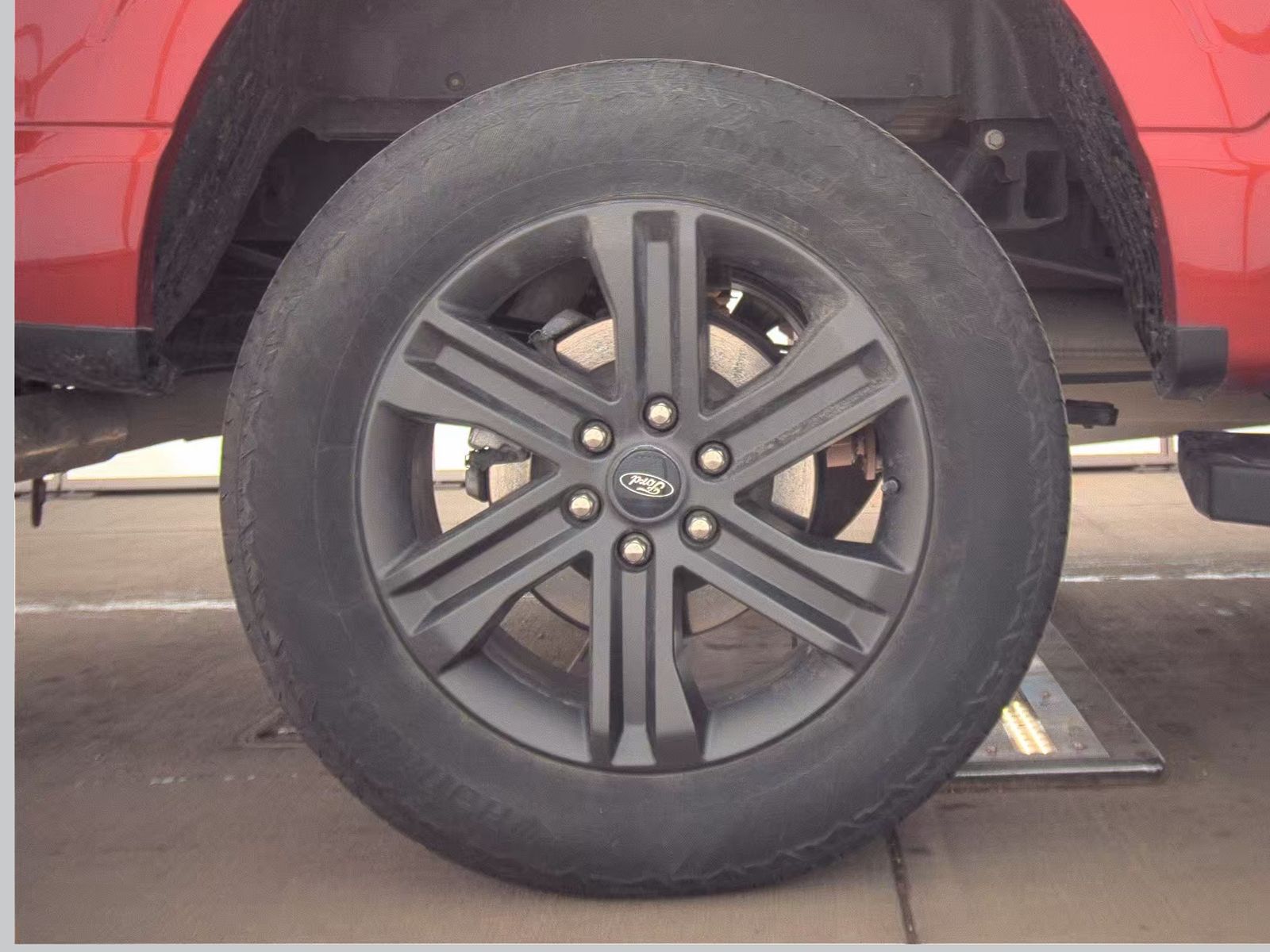 2023 Ford F-150 Lariat AWD