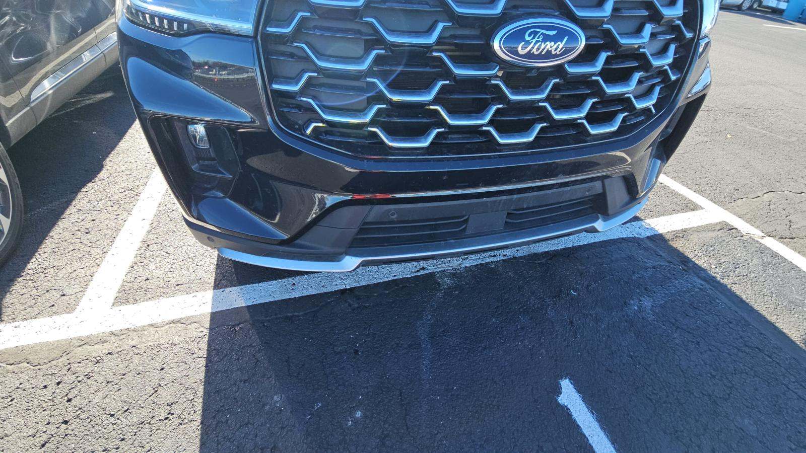 2025 Ford Explorer Platinum RWD