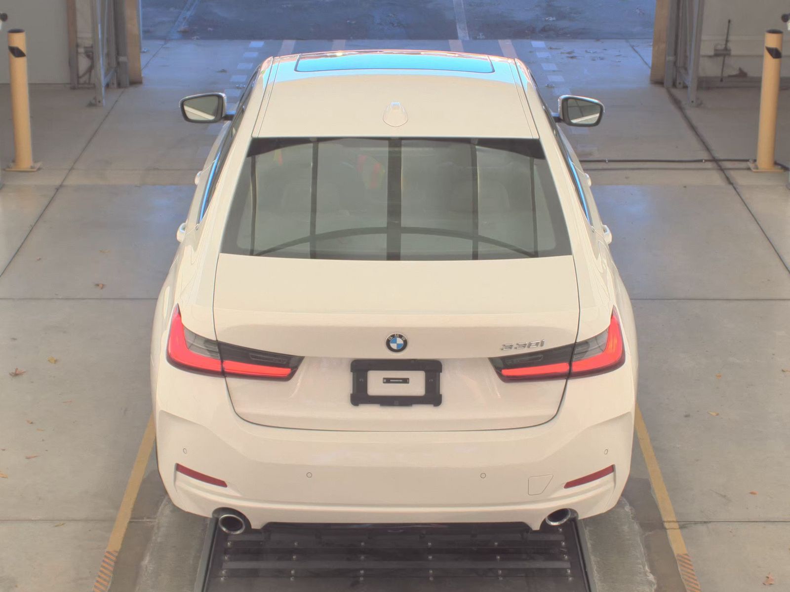 2025 BMW 3 Series 330i RWD