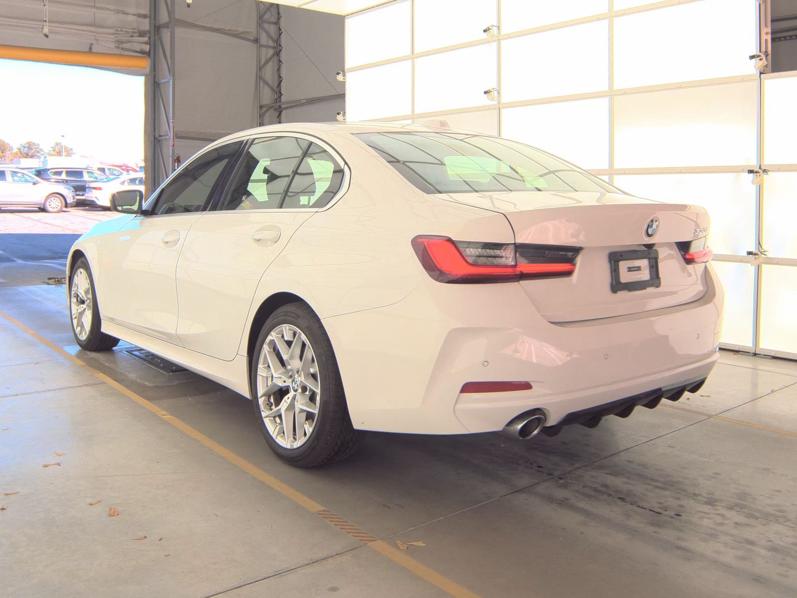 2025 BMW 3 Series 330i RWD