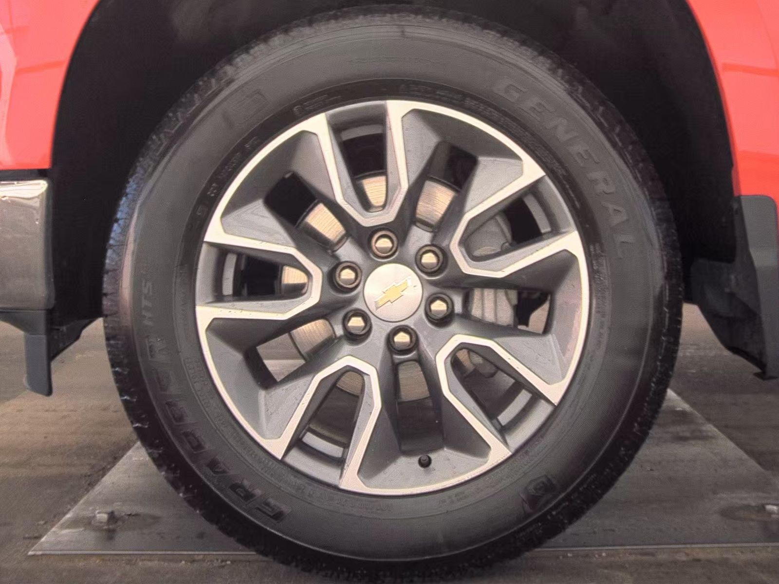 2023 Chevrolet Silverado 1500 LT AWD