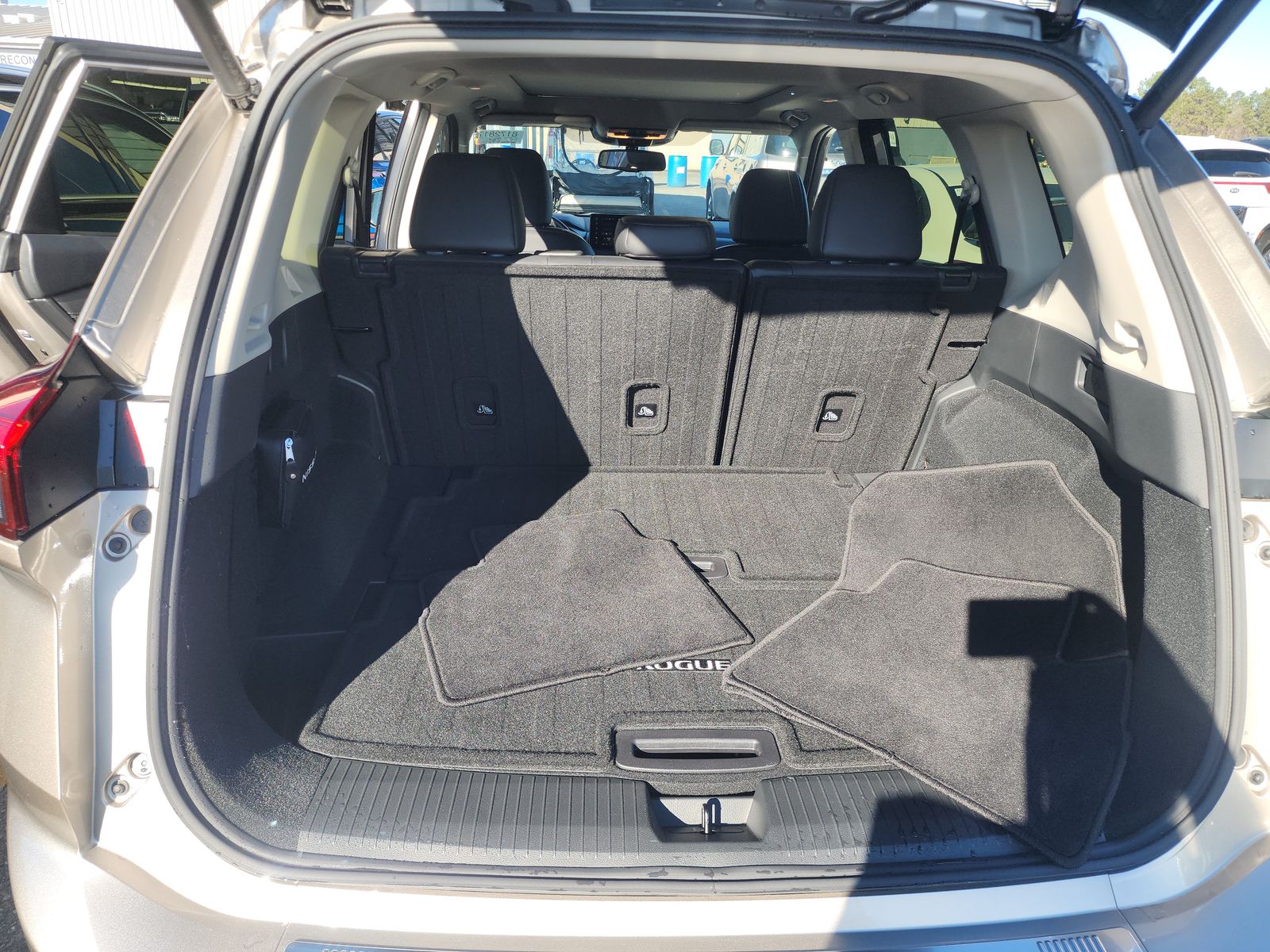 2024 Nissan Rogue Platinum FWD