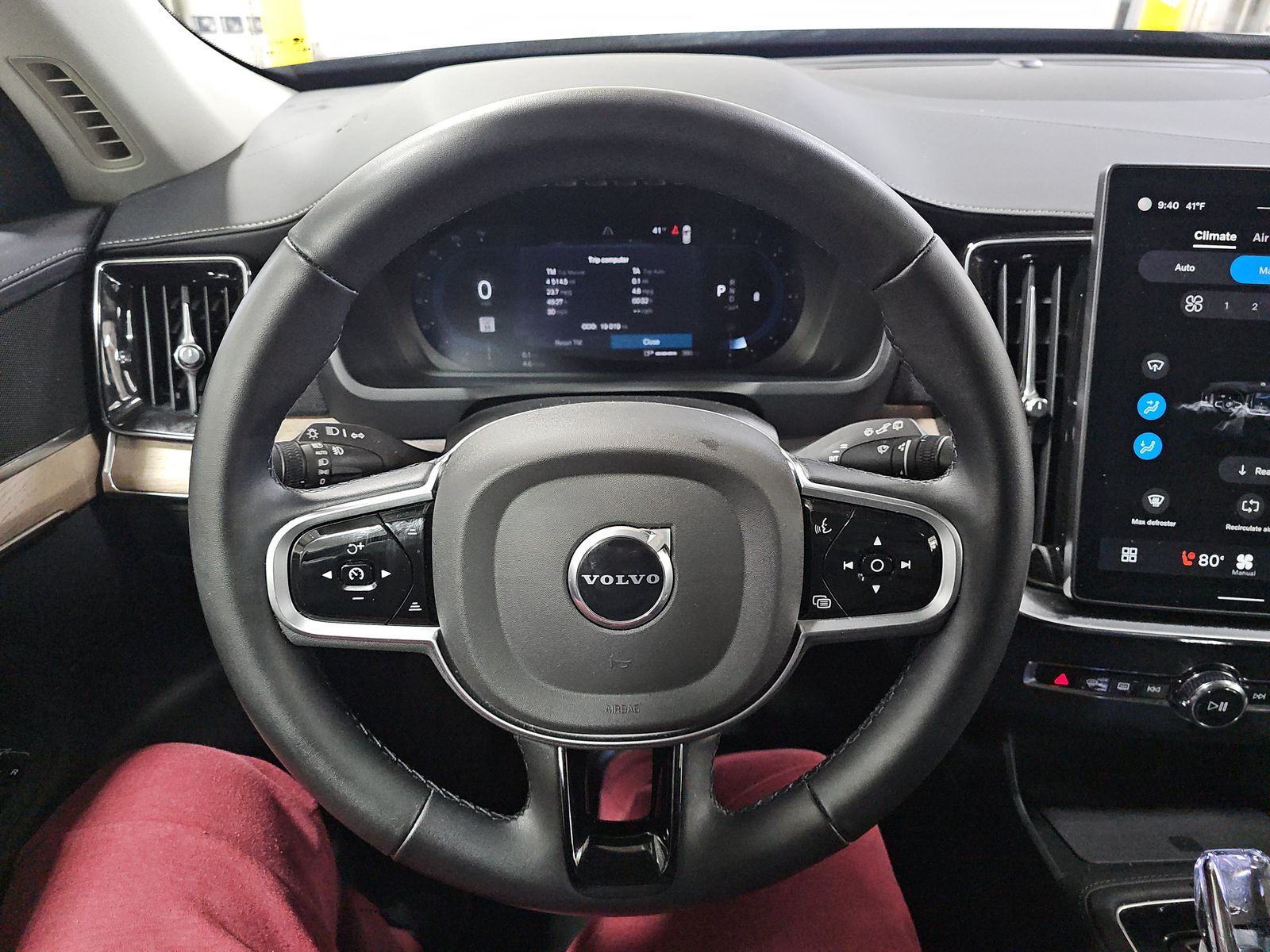 2025 Volvo XC90 B6 Plus AWD