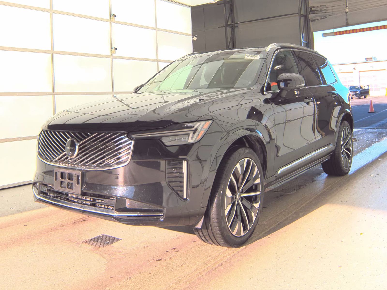 2025 Volvo XC90 B6 Plus AWD